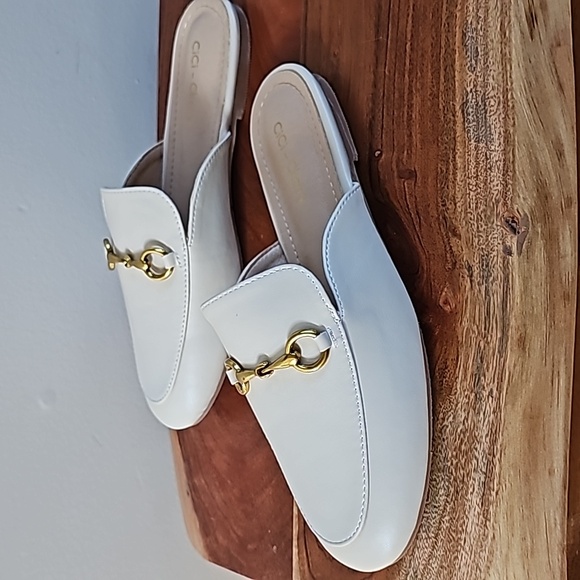 Cici-cherry cream and gold mules - Picture 5 of 9